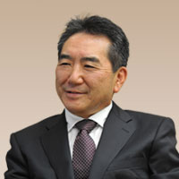 小川 哲史